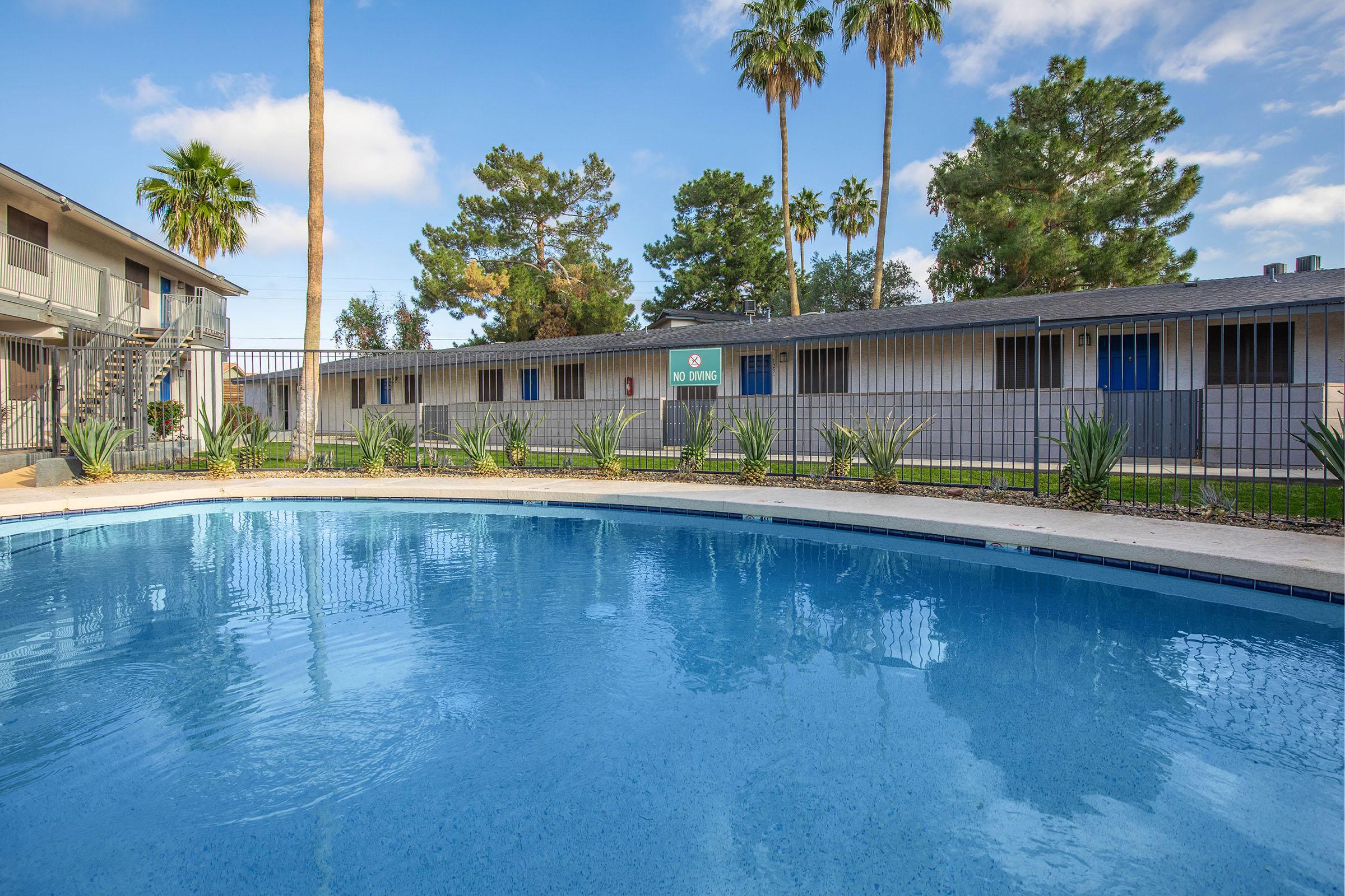 Montecito Apartments photo 3